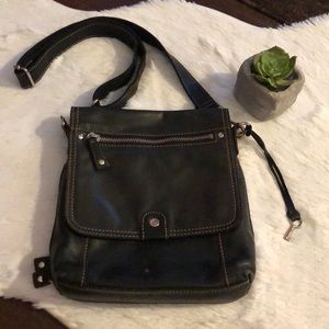 Gorgeous soft leather Fossil crossbody bag.